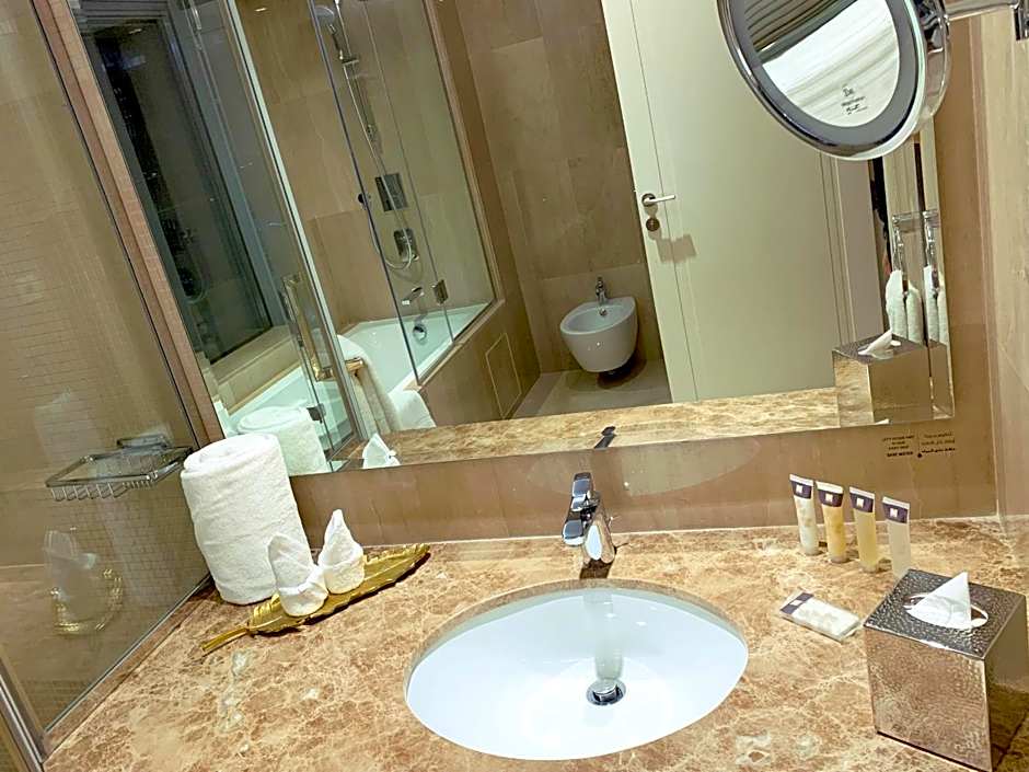 Grand Swiss-Belhotel Waterfront Seef