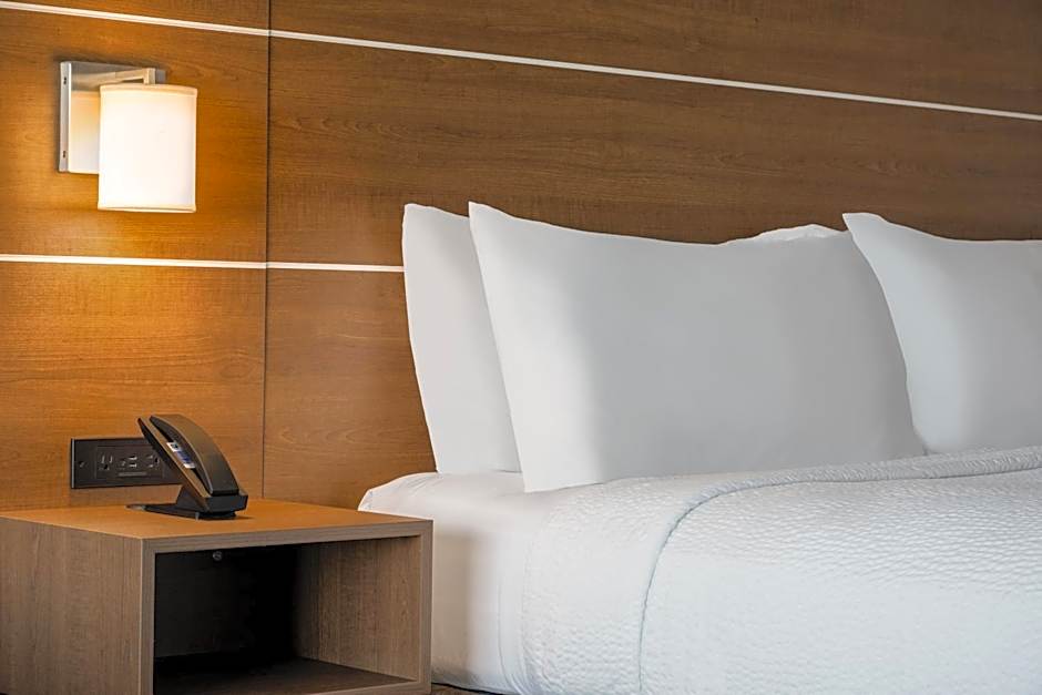 Holiday Inn Express and Suites Gilbert Mesa Gateway Airport By IHG