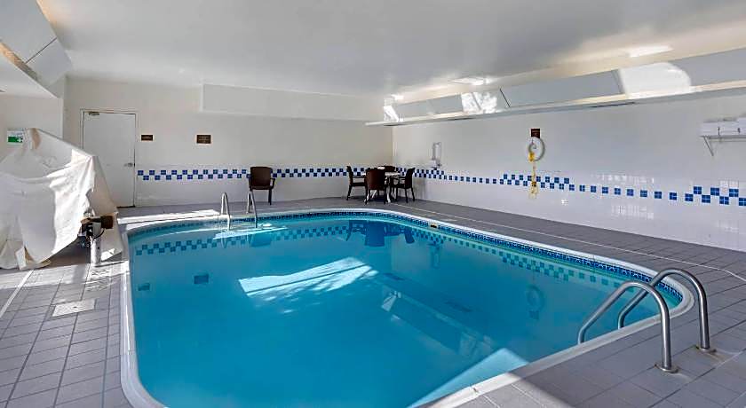 Comfort Suites Normal University area