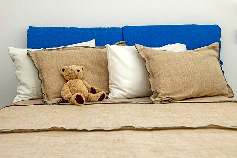 Margarita Studios Ambelas