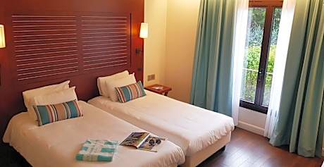 Classic Double Room on the Hillside