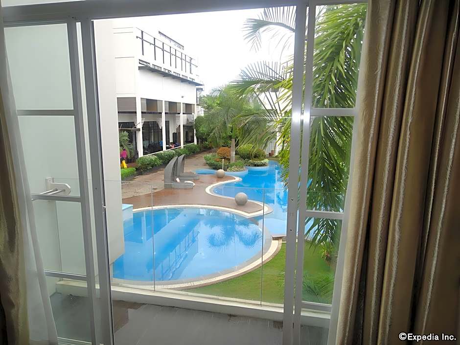 Aziza Paradise Hotel