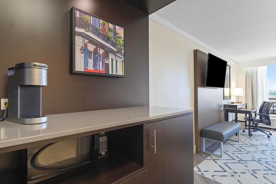 Crowne Plaza Executive Center Baton Rouge By IHG