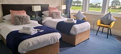 Superior Double or Twin Room with Sea View