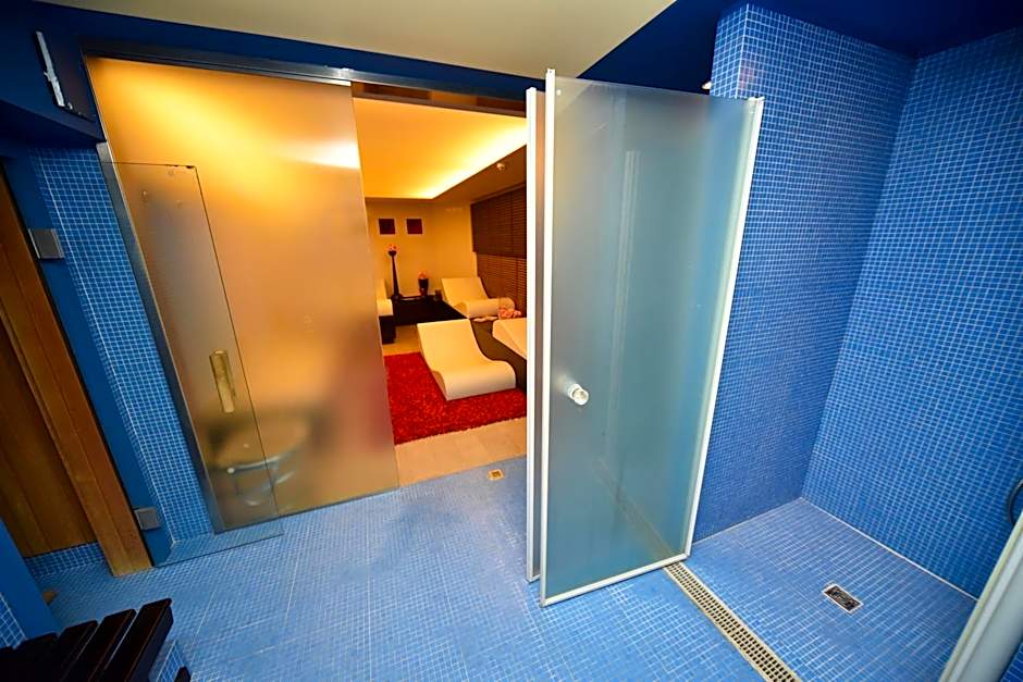 Hotel Fedora Riccione - FRONTE MARE