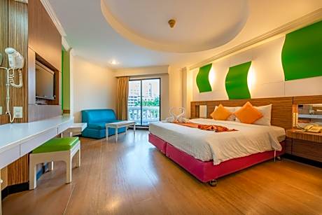 Deluxe Double or Twin Room