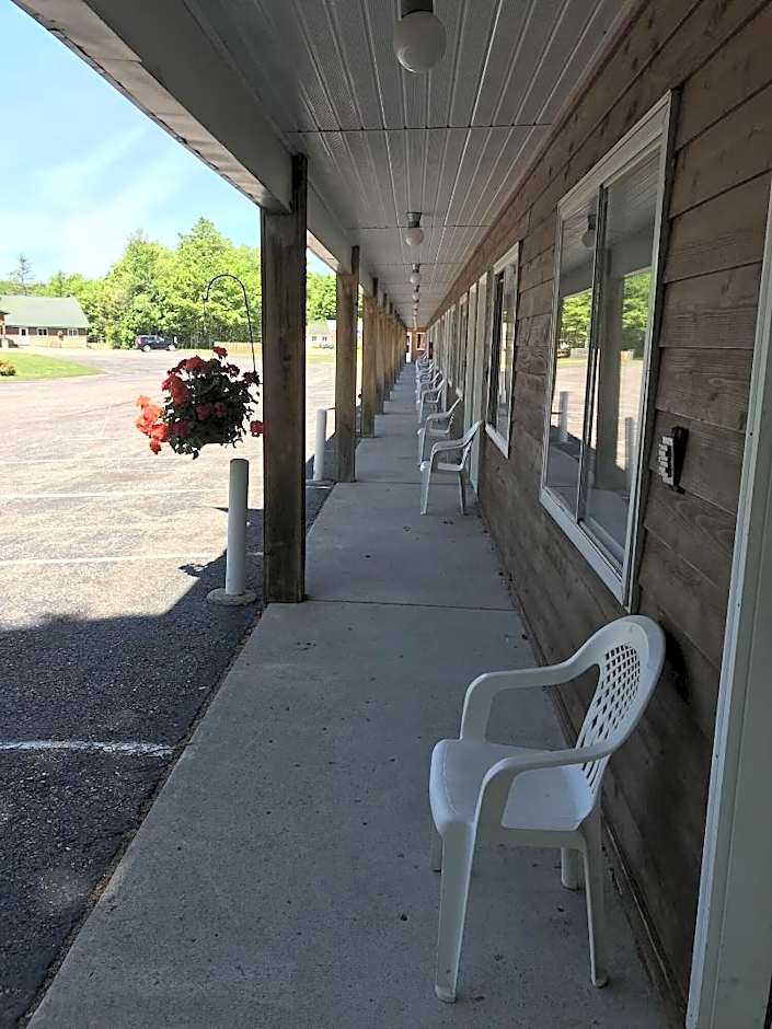 Quality Inn & Suites Munising
