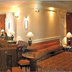 Hotel Tuli International