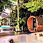 Hana Lodge