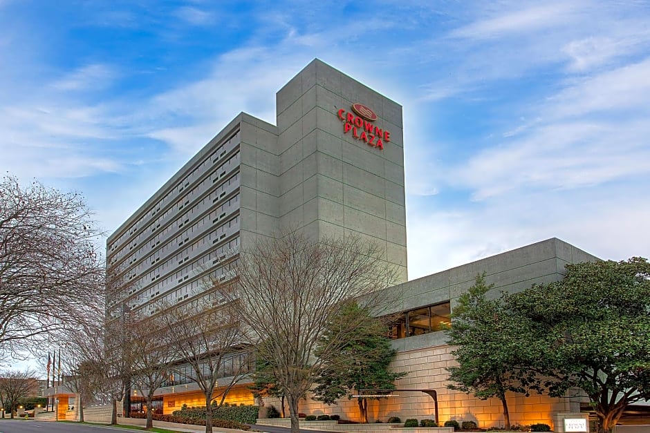 Crowne Plaza Knoxville Downtown University by IHG