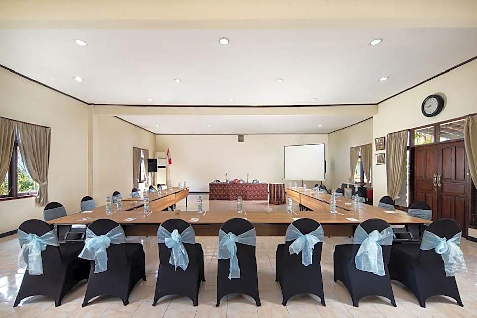 Royal Hotel and Outbound Trawas