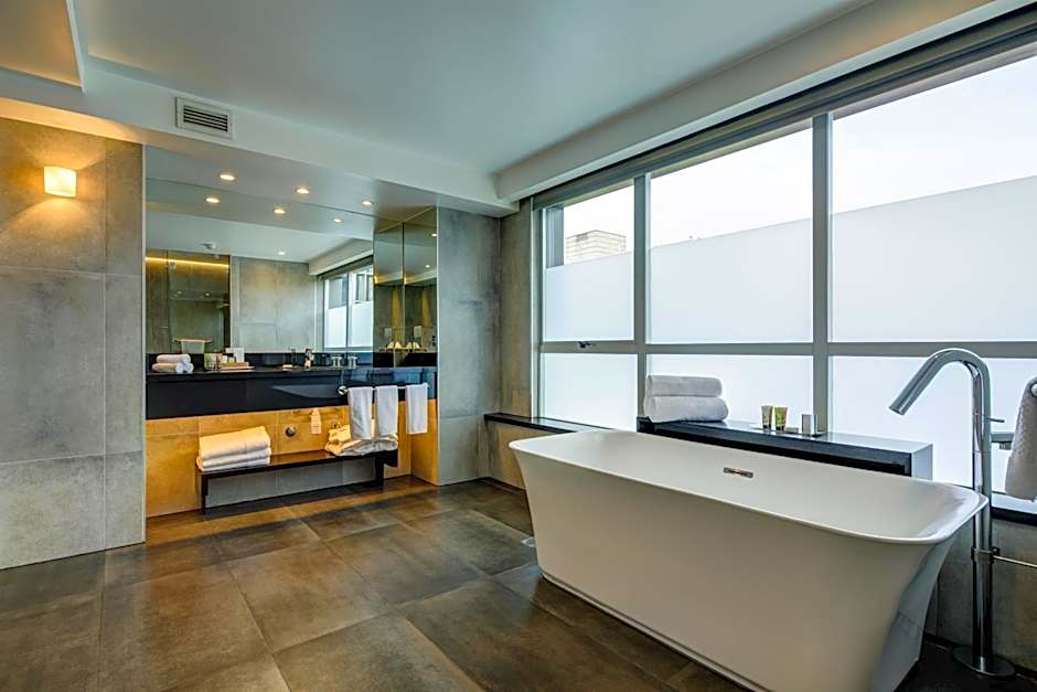 DoubleTree BY HILTON Santiago Vitacura