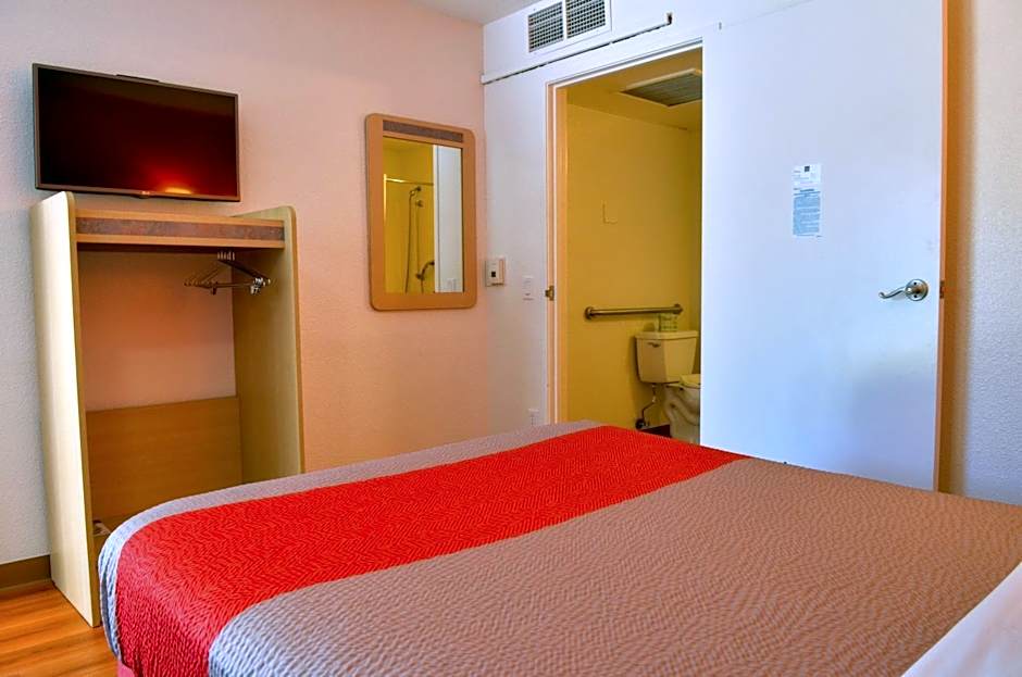 Motel 6-Santa Nella, CA - Los Banos - Interstate 5