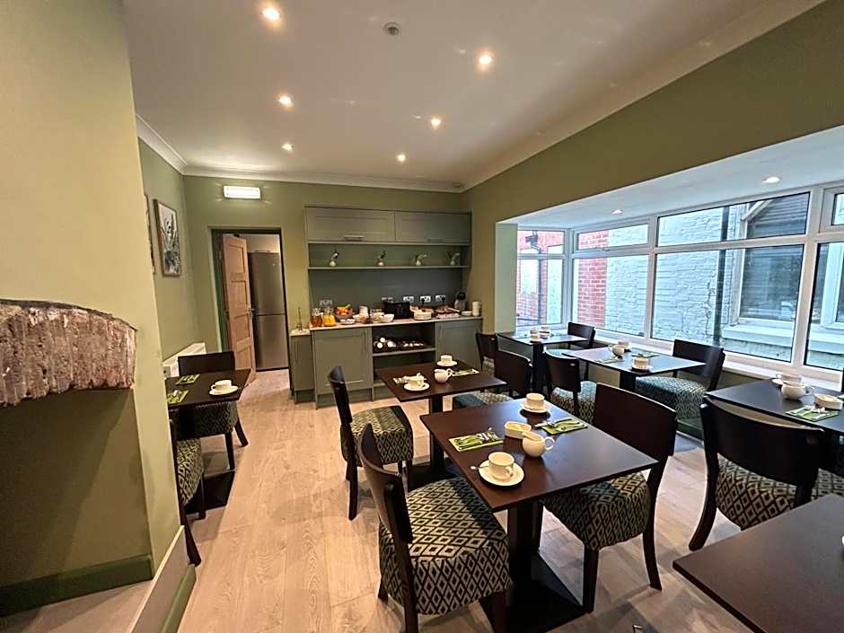 Hamilton Court Hotel Hoole