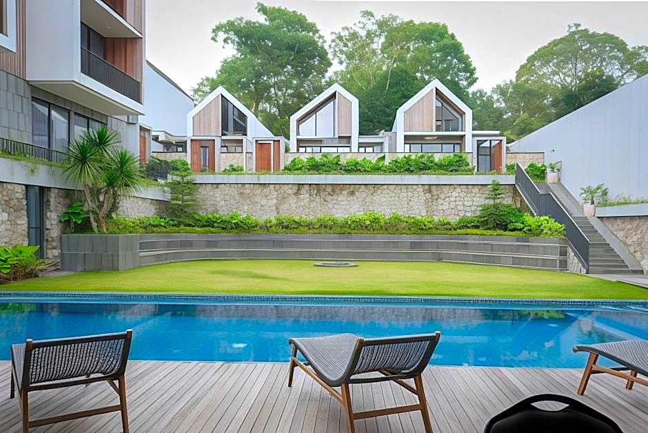 Facade Hotel by Azana