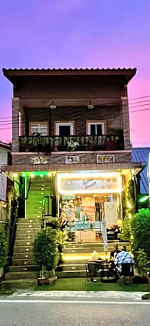 Passion Nai Harn Guesthouse