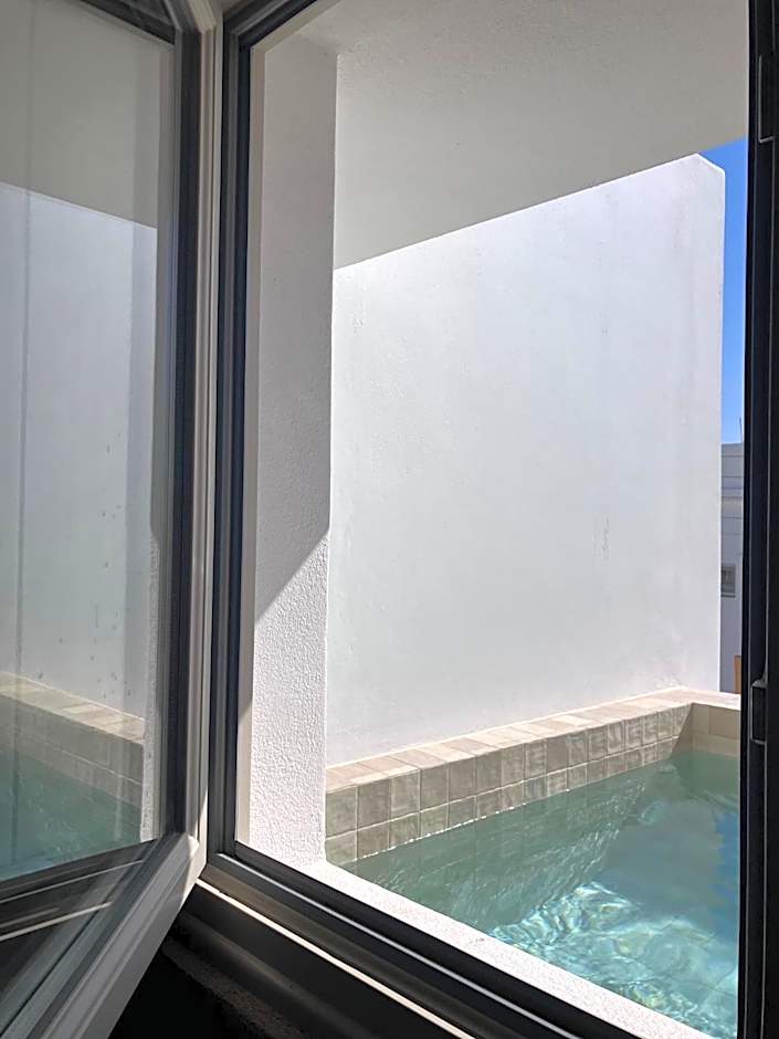 Ethos Vegan Suites Fira, Santorini