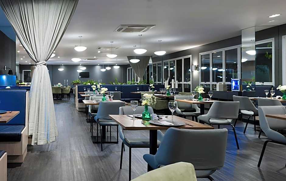 Comfort Suites Flamboyant