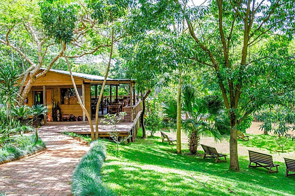 Hippo Waterfront Lodge