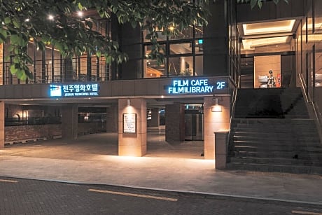 Jeonju Yeonghwa Hotel