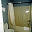 Village Inn & Suites - Smithville