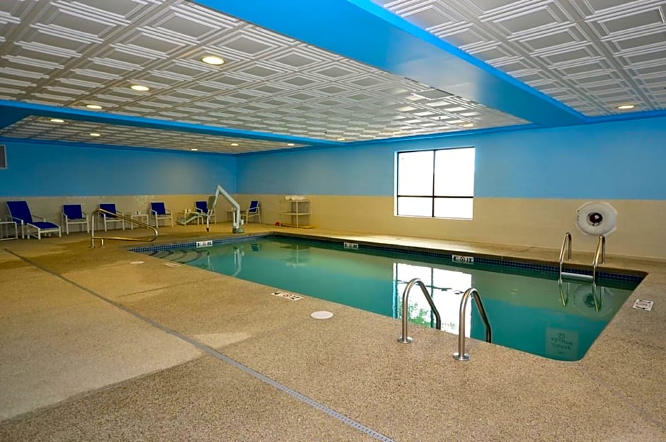 Holiday Inn Express Boston Brockton By IHG