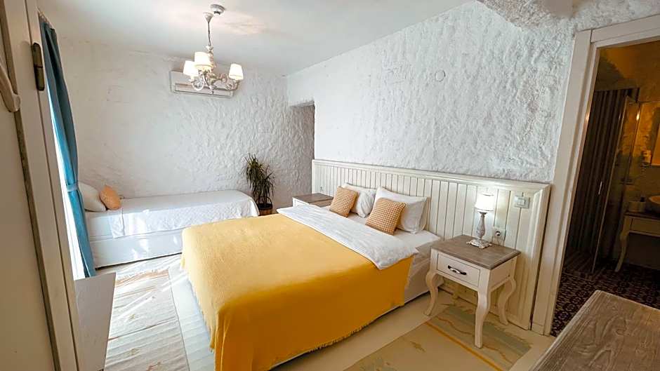 Mina Otel by Adda Alaçatı