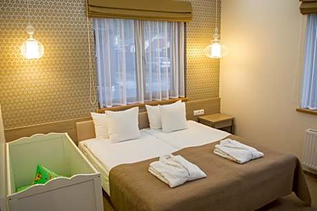 Large Double Room with Spa Access