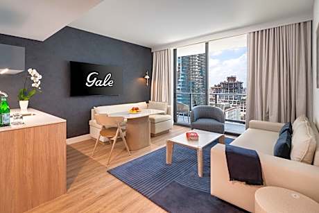 City view One Bedroom Suite with Two Beds