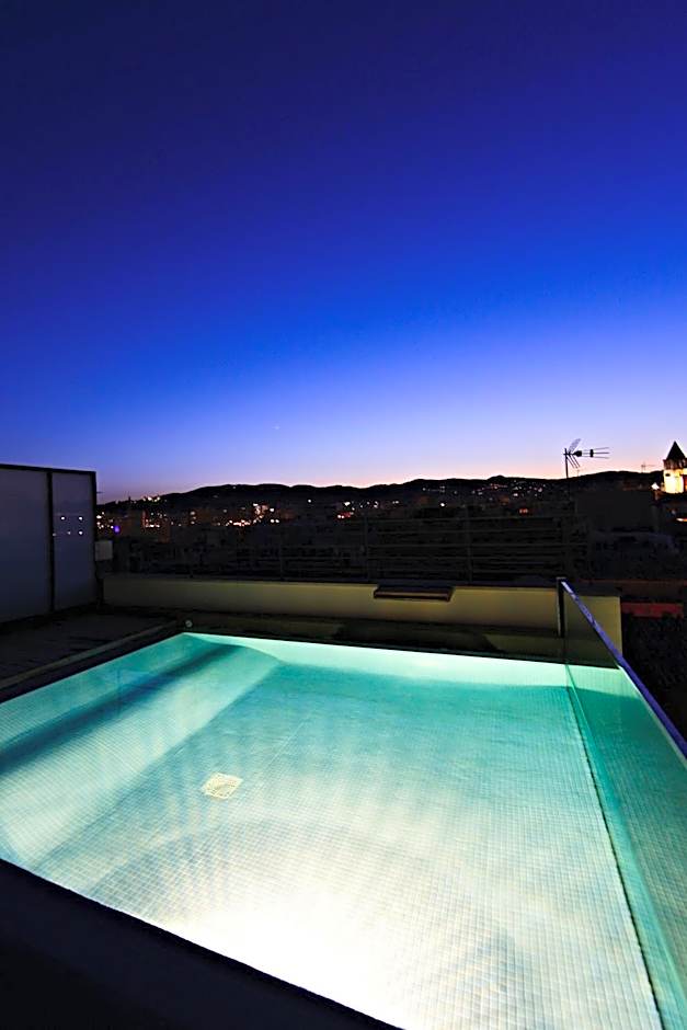 Petit Palace Hotel Tres