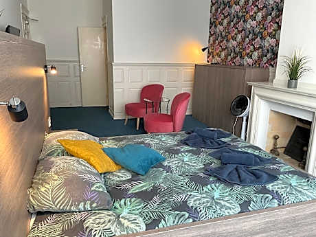Deluxe Double Room with Shower