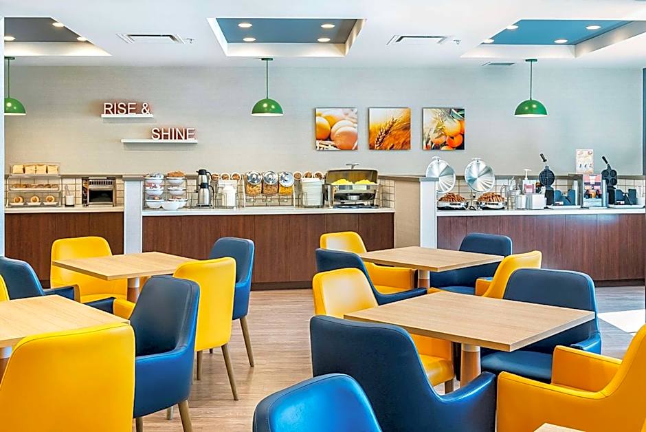 Comfort Suites Kelowna