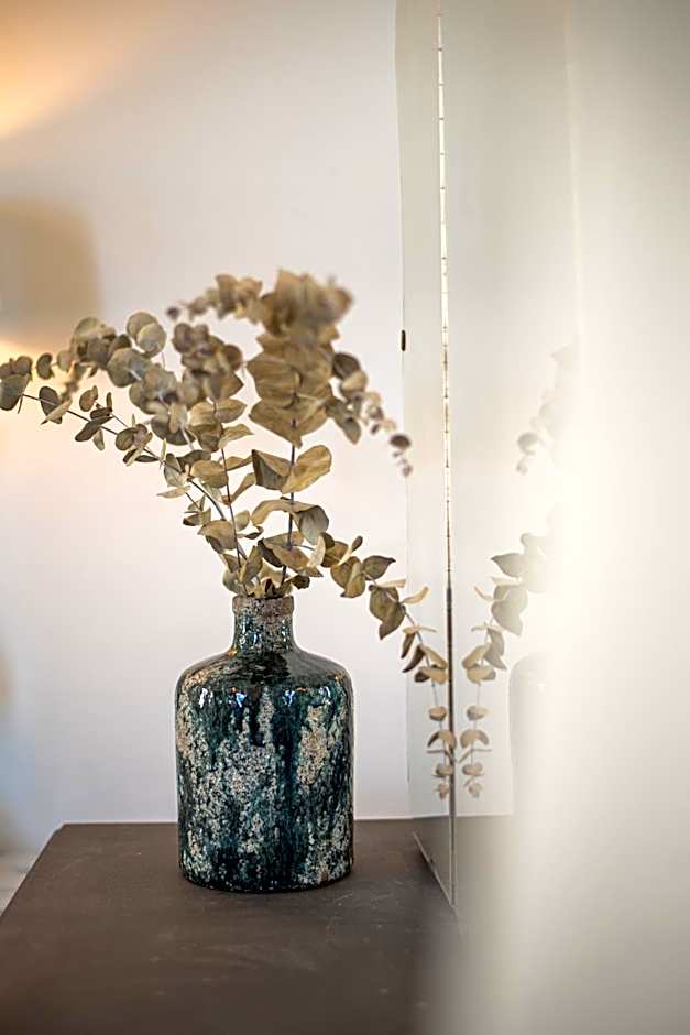 Emporikon Athens Hotel