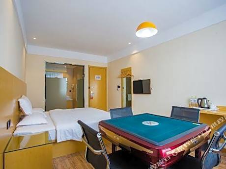 Home Inn Paibai Yun Hotel (Qianjiang Dongfeng Road)