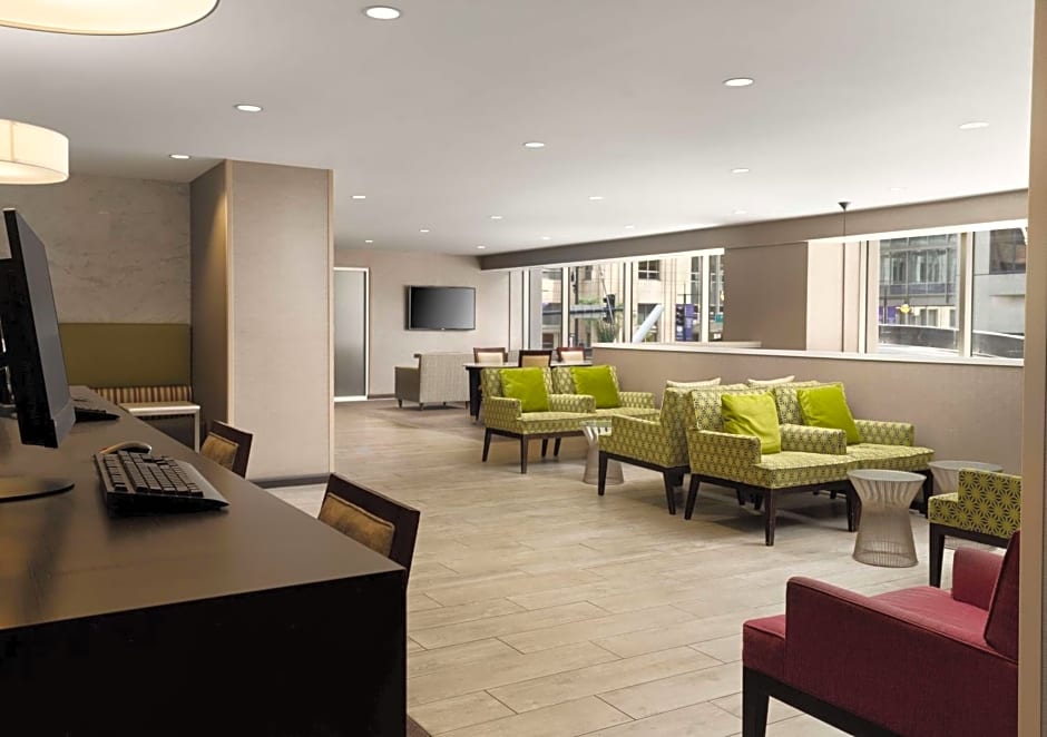 Homewood Suites By Hilton Chicago Downtown - Magnificent Mile