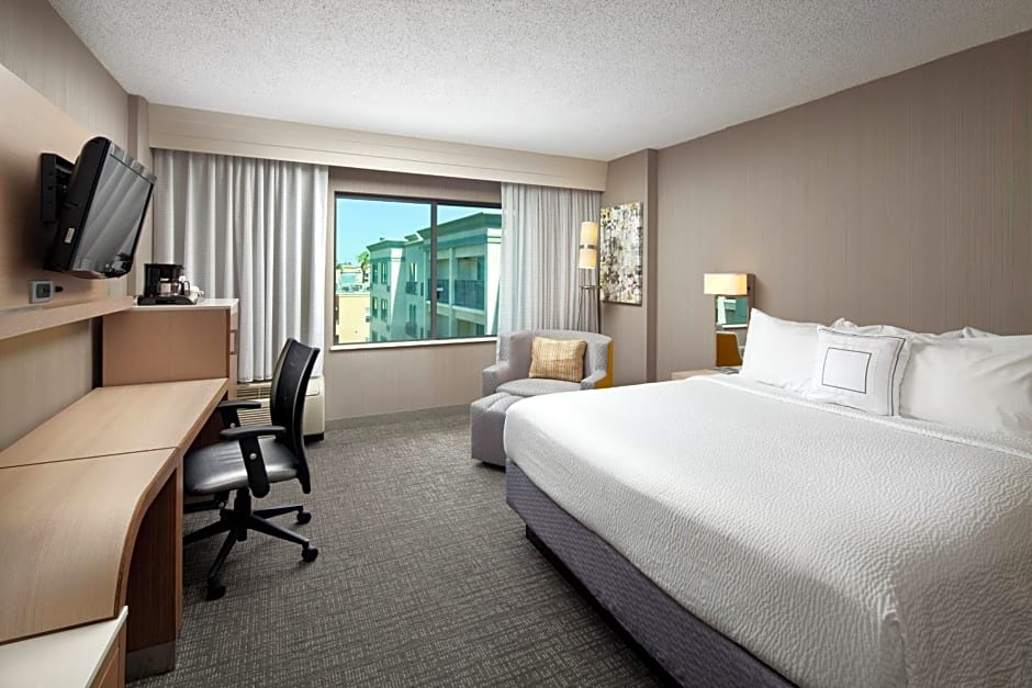 Courtyard by Marriott Los Angeles Pasadena Old Town