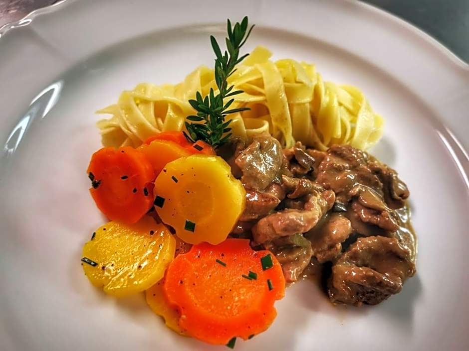 Hotel Bellevue - Traditional Swiss Hideaway