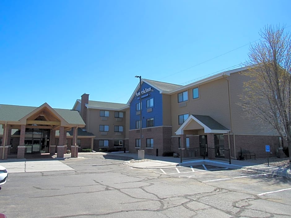 AmericInn by Wyndham Lincoln South