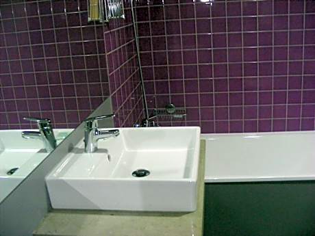 Standard Twin Room with Balcony or Terrace and Land View