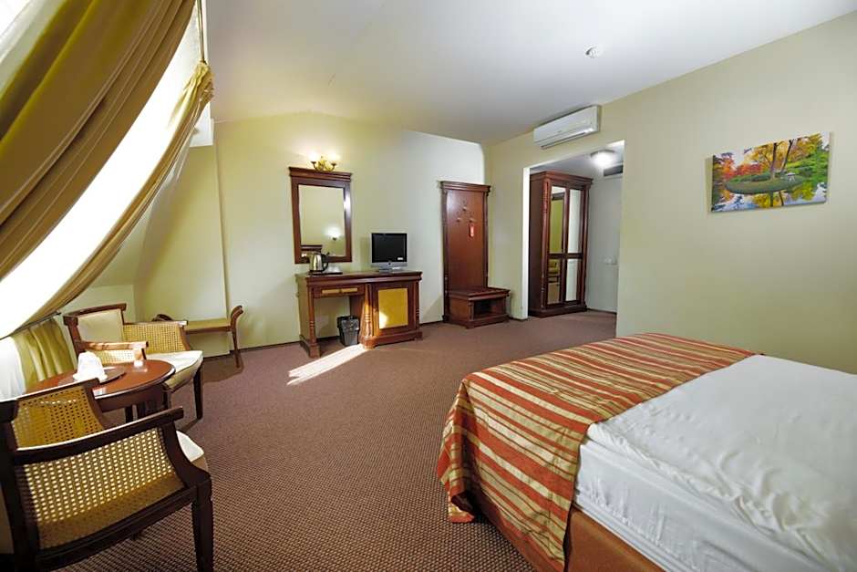 Atrium Hotel Ateneu City Center