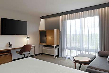 King Room with Non-Private Sofa Bed