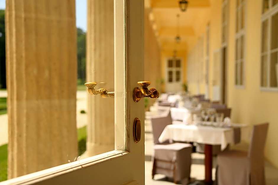 Károlyi Kastély Hotel & Restaurant