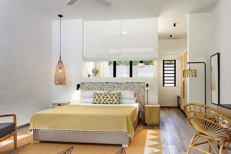 Tropical Attitude - Adults Only