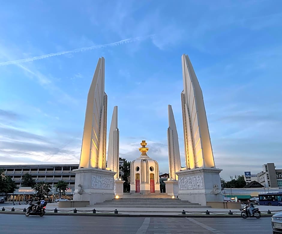 Excel Hotel Bangkok formerly Sri Krungthep Hotel