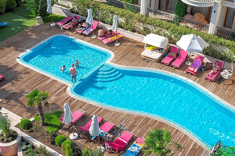 Harmony Suites Saint Vlas