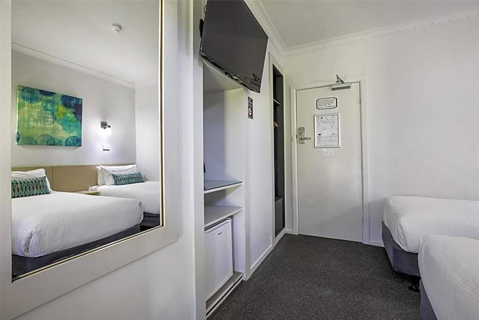 Nightcap at Skyways Hotel