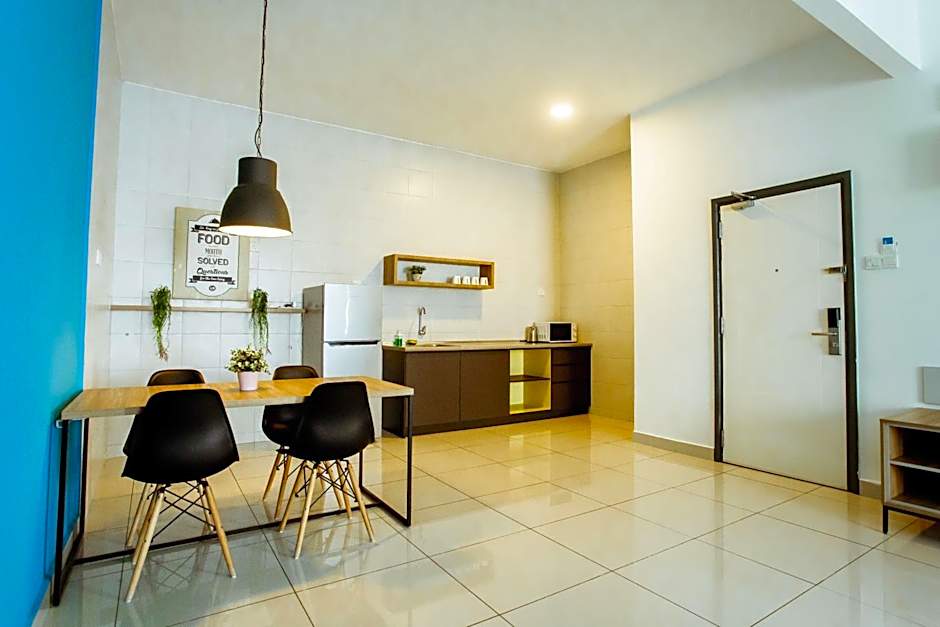 Photo 1 of 7 of Executive Suite