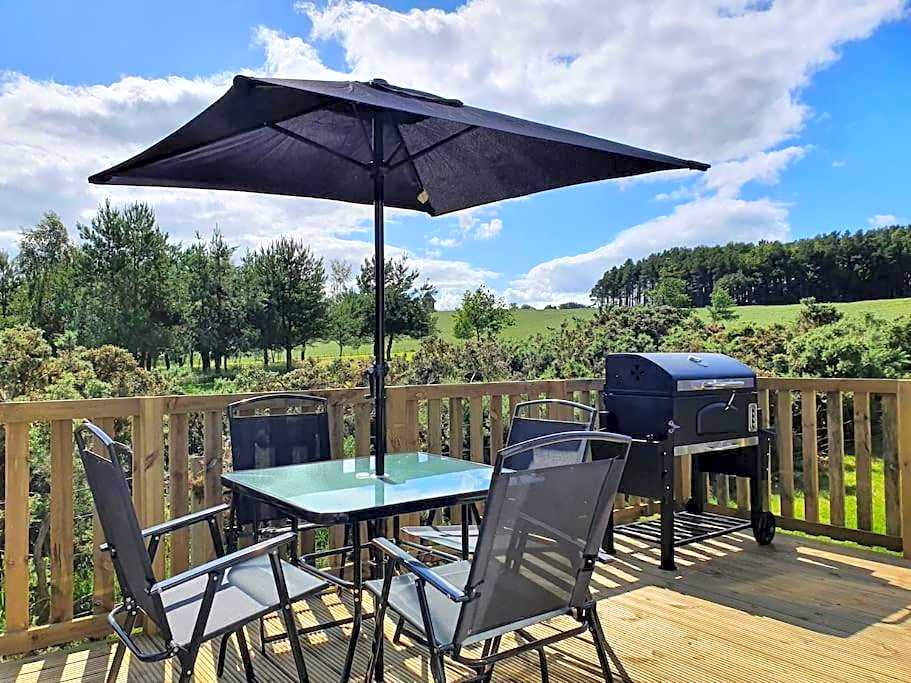 Beautiful Borders Cabin