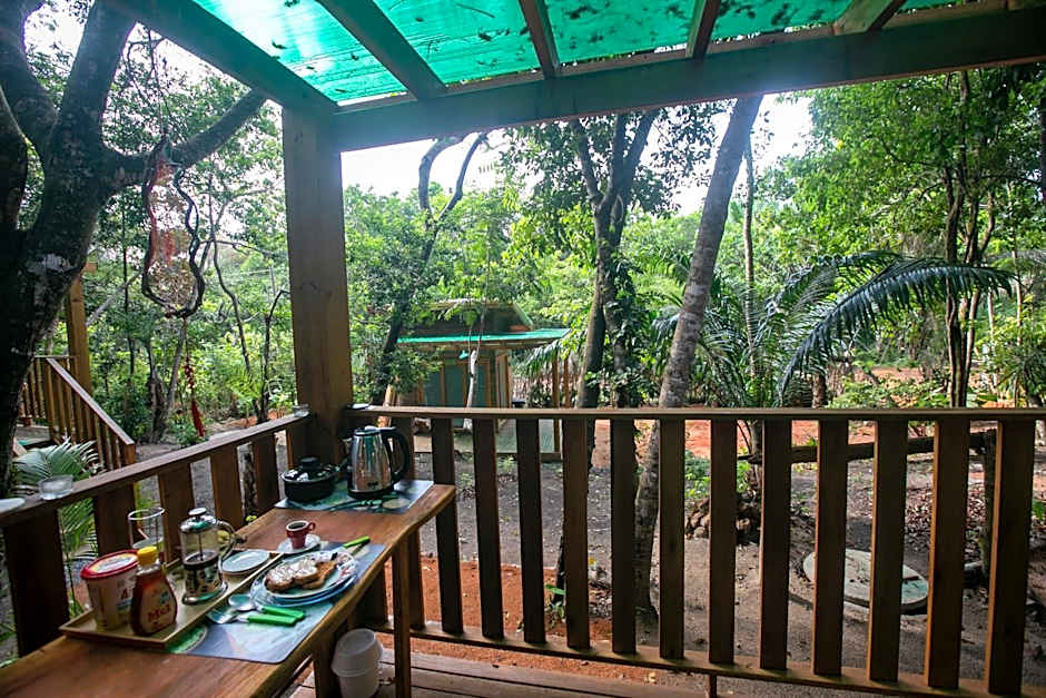 Alquimia Zen IGLUs de eucalipto na Reserva Aruá