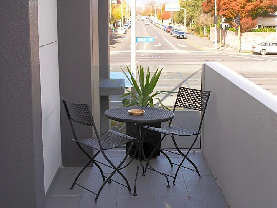 Bellano Motel Suites